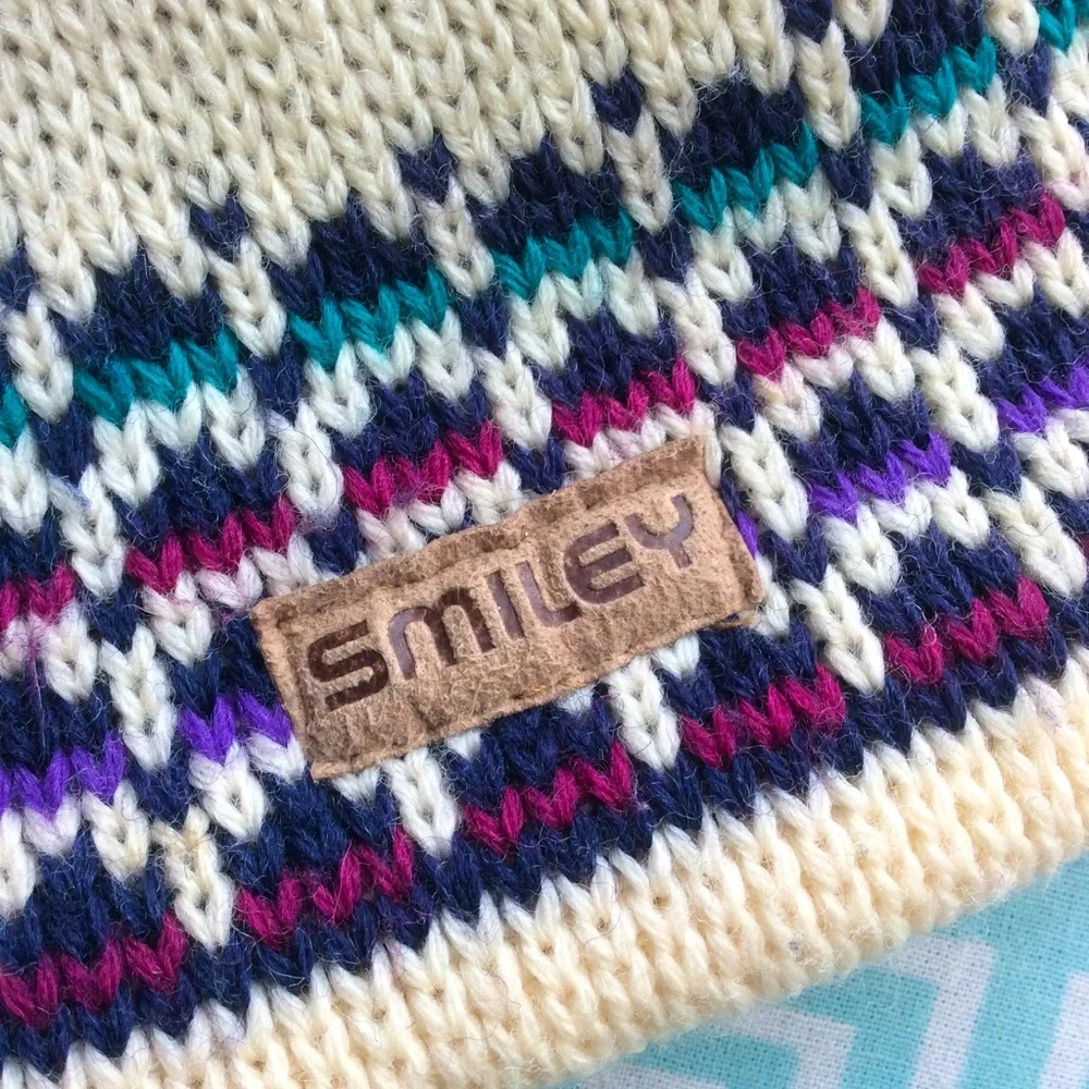 Vintage Smiley 100% Wool Pompom Ski Hat OS Ski Hiking Trail Activewear